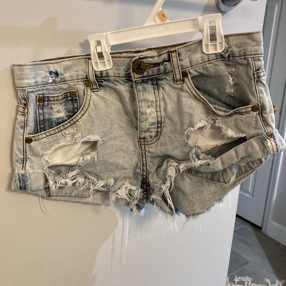 One Teaspoon Bandit Denim Shorts light wash button fly sz 25 - Picture 1 of 5